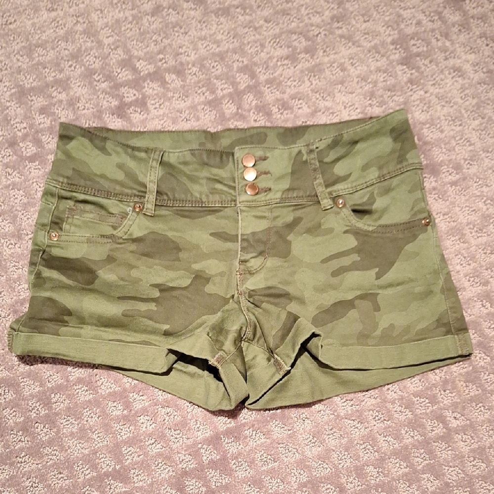 Olive Camo Women's Jean Shorts
